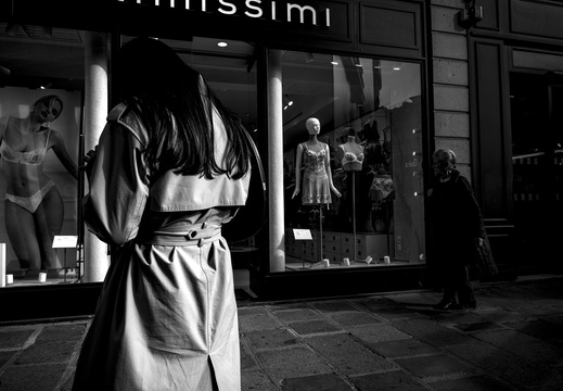 Monochrome 5